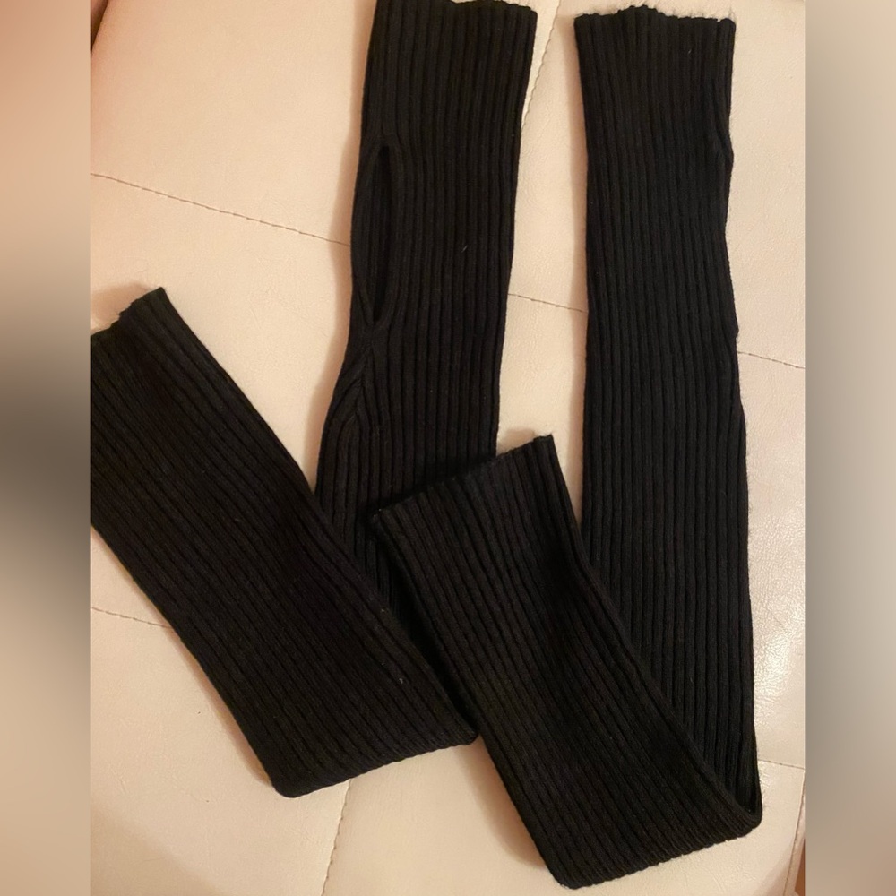Black Leg Warmers🖤